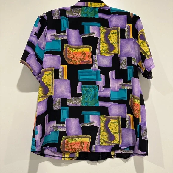 Multicolor Geometric Pattern Women's Button Shirt - Picture 5 of 5